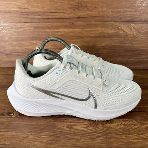 Nike Air Zoom Pegasus 40 Running Shoes Women’s Size 7.5 White Athletic Sneakers